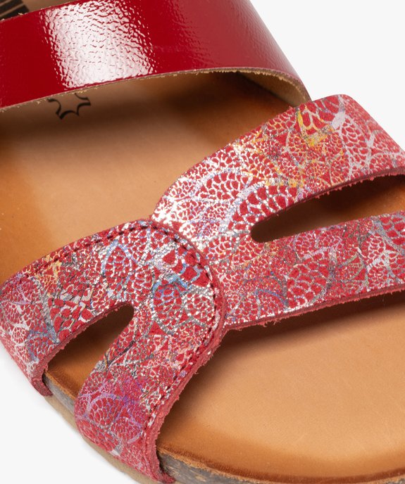 Sandales plates avec brides en cuir scintillantes et vernies femme vue7 - PIU NATURA - GEMO