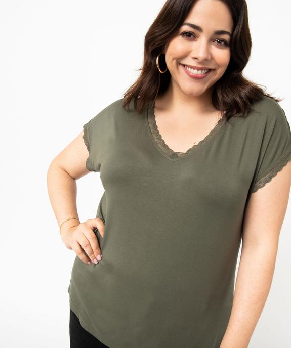 Tee-shirt femme grande taille à manches courtes et col V et dentelle  vue2 - GEMO 4G GT - GEMO