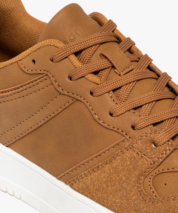 Baskets homme à semelle épaisse avec détail suédé vue7 - URBAN STEPS - GEMO