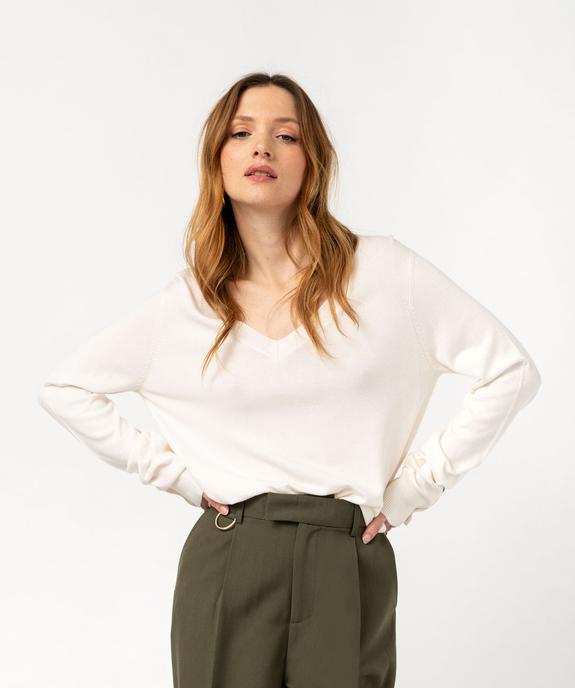 Pull fin à col V avec boutons aux poignets femme vue1 - GEMO 4G FEMME - GEMO