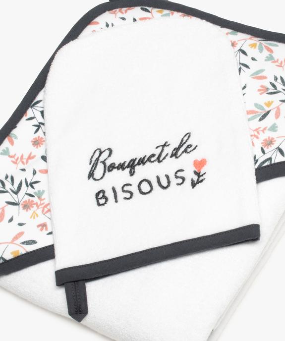 Sortie de bain bébé à motif fleuri et gant de toilette assorti vue2 - GEMO(BB COUCHE) - GEMO