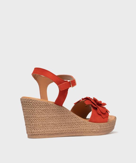Sandales en cuir à talon compensé et fleurs en relief femme - Tanéo vue5 - TANEO - GEMO