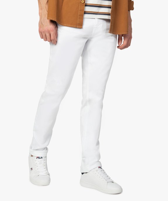 Jean homme blanc straight avec du coton bio vue1 - GEMO 4G HOMME - GEMO