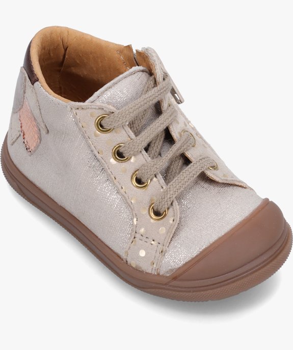 Baskets premiers pas bébé fille dessus cuir brillant – NA! vue6 - NA! - GEMO