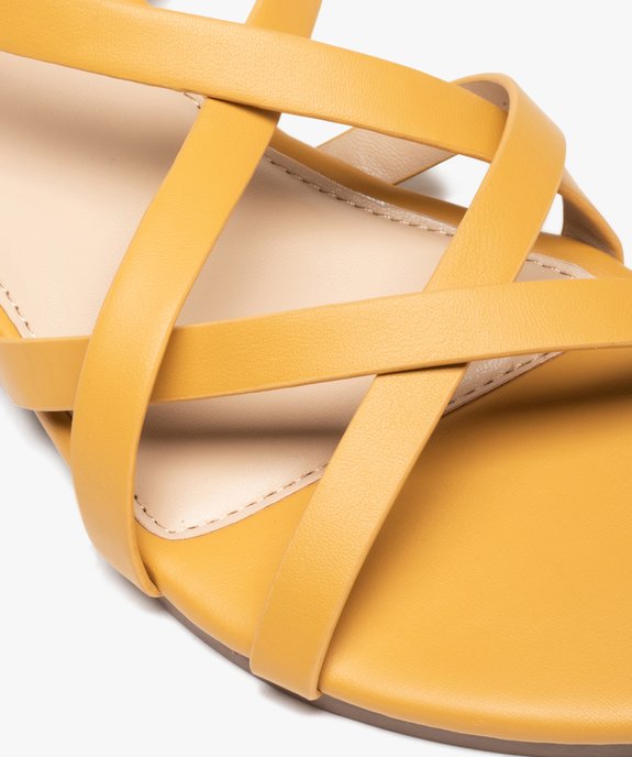 Sandales femme unies à talon plat et fines brides croisées vue6 - GEMO (CASUAL) - GEMO