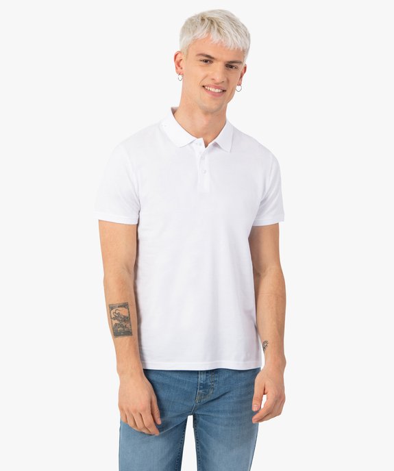 Polo homme a manches courtes en maille piquee