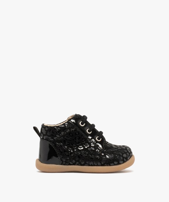Chaussures premiers pas bébé fille bottillons dessus en cuir motif léopard ton sur ton  vue1 - LOVELY WINGS - GEMO