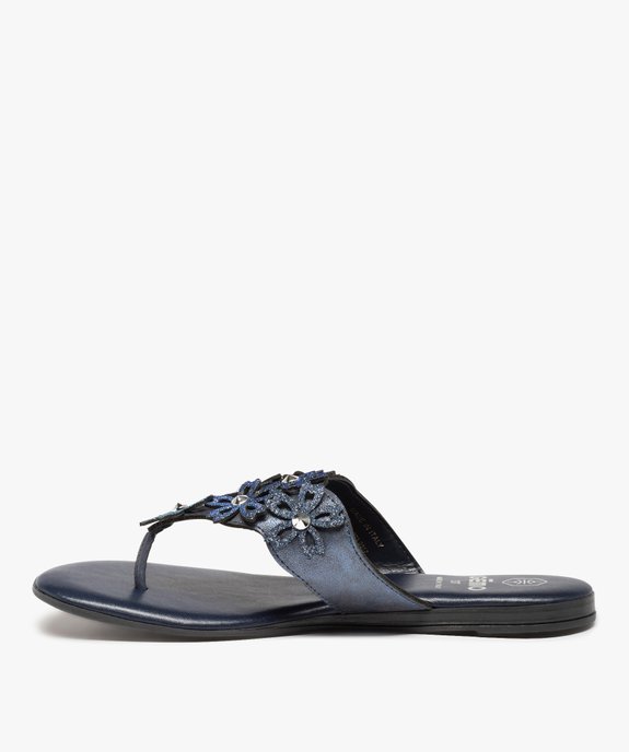 Tongs femme à large bride ornée de fleurs en relief vue3 - GEMO (CASUAL) - GEMO