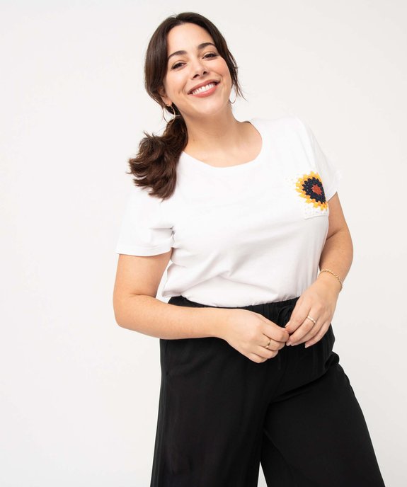 Tee-shirt femme grande taille à manches courtes et poche fantaisie vue1 - GEMO (G TAILLE) - GEMO