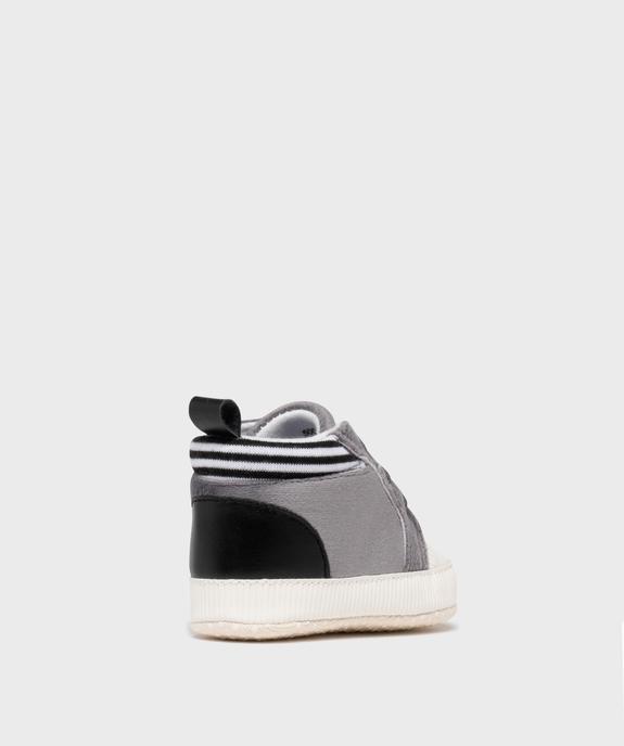 Chaussons de naissance façon basket bébé garçon - LuluCastagnette vue4 - LULUCASTAGNETTE - GEMO