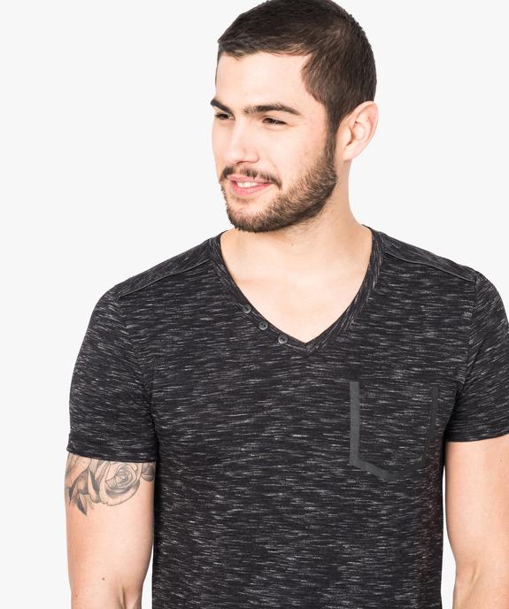 Tee-shirt chiné col V détails contrastants vue2 - GEMO (HOMME) - GEMO