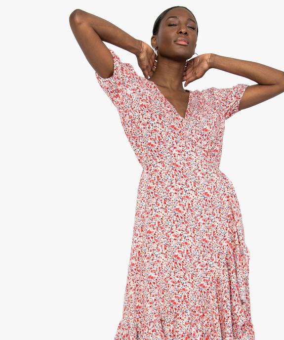 Robe femme longue forme portefeuille à motifs fleuris vue1 - GEMO(FEMME PAP) - GEMO