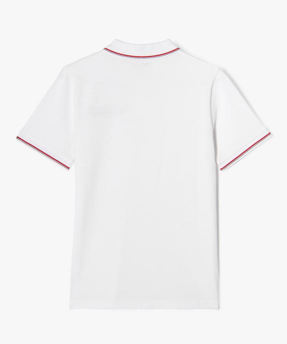 Polo à manches courtes avec motif Noël brodé garçon vue3 - GEMO (JUNIOR) - GEMO