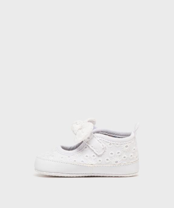 Chaussons de naissance babies en broderie anglaise bébé fille - LuluCastagnette vue3 - LULU CASTAGNETTE GEMO FOR GOOD - GEMO