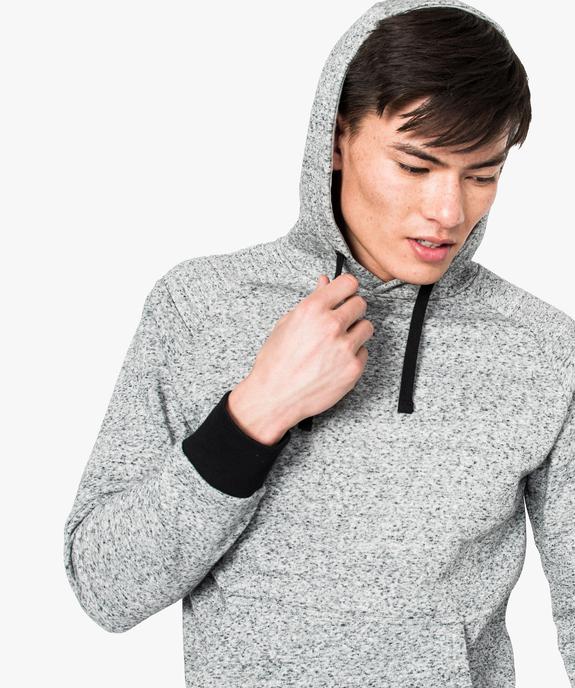 Sweat homme à capuche surpiqué aux épaules vue2 - GEMO (HOMME) - GEMO
