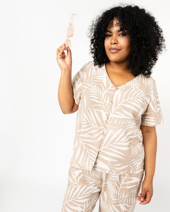 Blouse manches courtes fluide à col V et imprimé femme grande taille vue1 - GEMO (G TAILLE) - GEMO