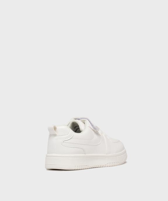 Baskets à scratch unies fille - 5 Miles vue4 - LOVELY WINGS - GEMO