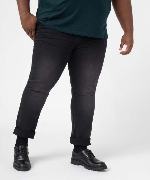 Jean homme coupe Straight légèrement délavé vue1 - GEMO (G TAILLE) - GEMO