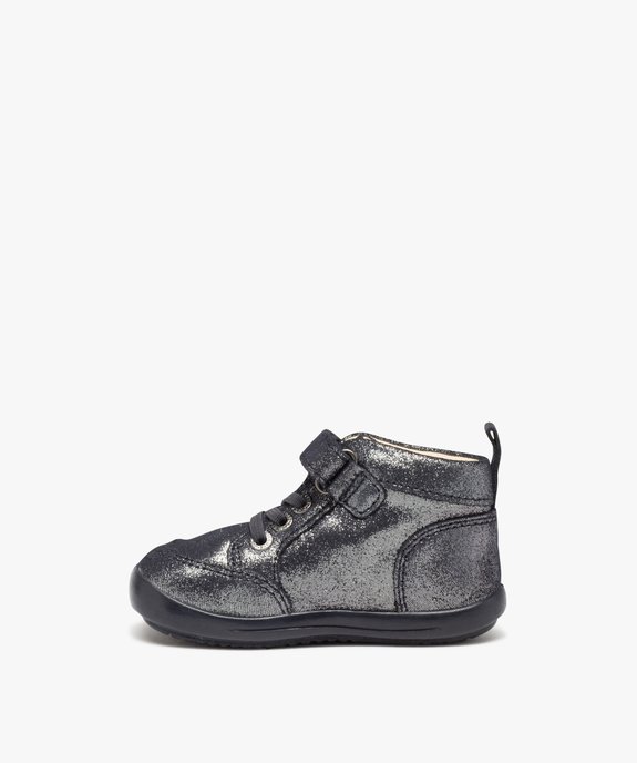 Chaussures premiers pas bébé fille en cuir uni à paillettes - Kickers vue3 - KICKERS - GEMO