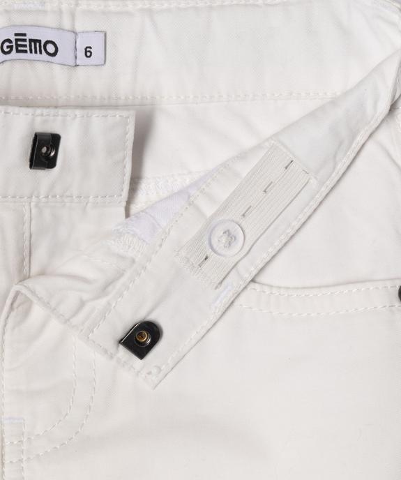 Bermuda en twill avec revers cousus garçon vue2 - GEMO 4G GARCON - GEMO