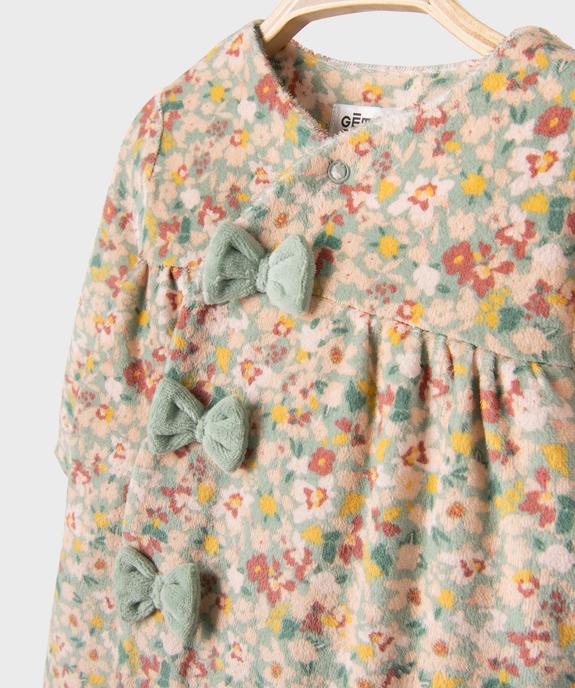 Pyjama en velours à motifs fleuris ouverture devant bébé fille vue2 - GEMO 4G BEBE - GEMO