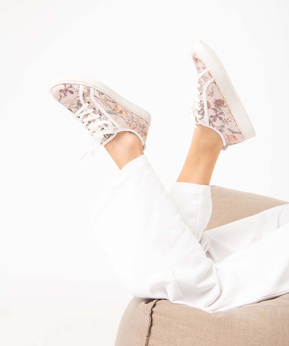 Baskets femme à motifs fleuri avec vernis effet craquelé vue1 - GEMO (SPORTSWR) - GEMO