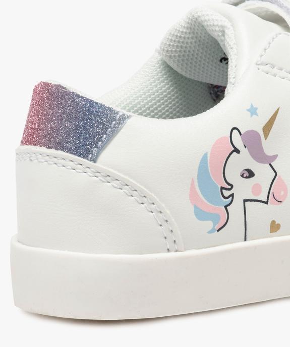 Baskets fille unies avec licorne imprimée sur le côté vue6 - GEMO (ENFANT) - GEMO