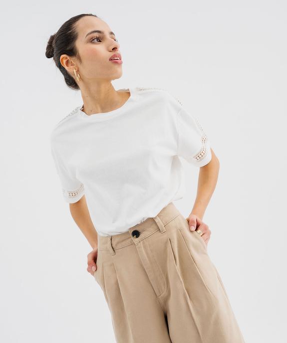 Tee-shirt manches courtes avec détails brodés femme vue2 - GEMO 4G FEMME - GEMO