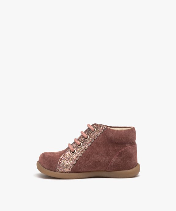 Chaussures premiers pas bébé fille unies en cuir suédé et à paillettes vue3 - PREMIER PRIX BY GEMO - GEMO