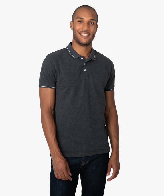 Polo homme aux finitions contrastantes en coton bio vue1 - GEMO 4G HOMME - GEMO