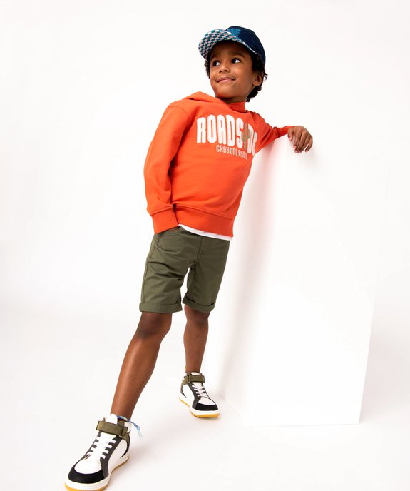 Sweat garçon à capuche avec inscription brodée  vue5 - GEMO (ENFANT) - GEMO
