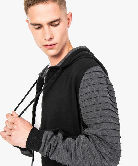 Sweat à capuche bicolore à manches texturées vue2 - GEMO (HOMME) - GEMO
