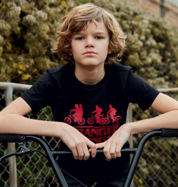 Tee-shirt garçon avec motif contrastant – Stranger Things vue4 - STRANGER THINGS - GEMO