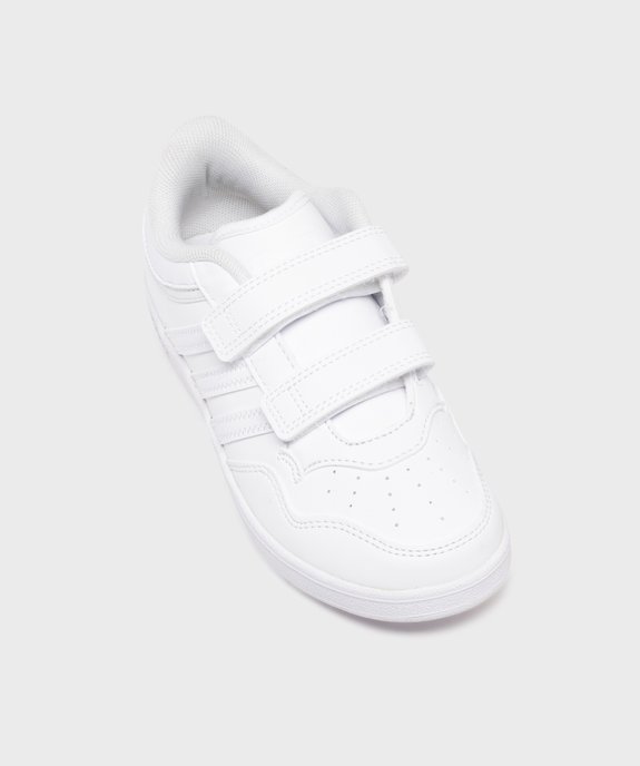 Baskets basses à scratch Hoops garçon - Adidas vue5 - ADIDAS - GEMO