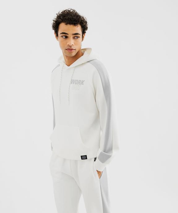 Sweat à capuche en maille extensible imprimé devant et dos homme vue1 - GEMO (HOMME) - GEMO