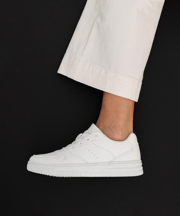 Baskets femme unies à lacets style rétro avec dessus perforé vue1 - 5 MILES - GEMO