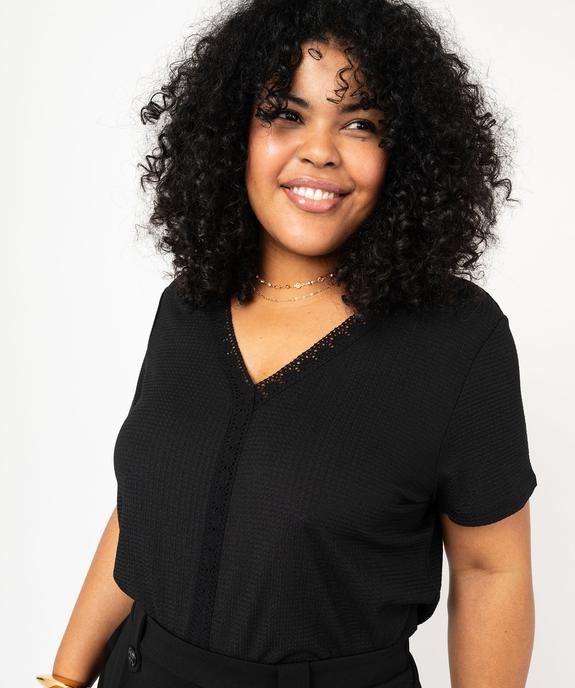 Tee-shirt à manches courtes et col V femme grande taille vue2 - GEMO (G TAILLE) - GEMO