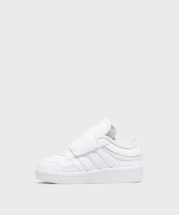 Baskets basses à scratch Hoops bébé garçon - Adidas vue3 - ADIDAS - GEMO