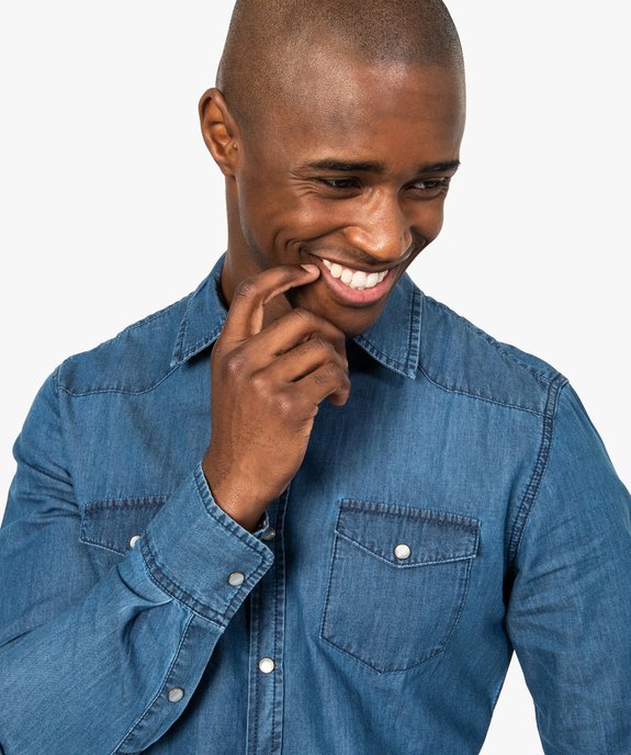 Chemise homme denim à boutons-pression et poches poitrine vue2 - GEMO (HOMME) - GEMO