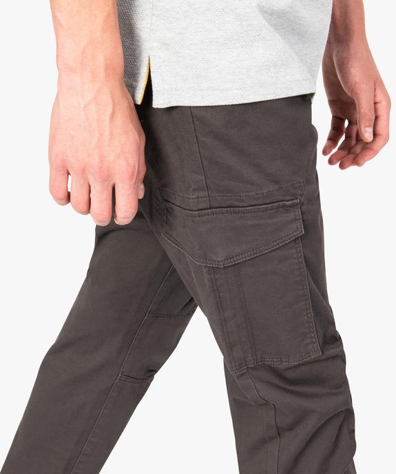 Pantalon en toile avec poches sur les cuisses vue2 - GEMO (HOMME) - GEMO