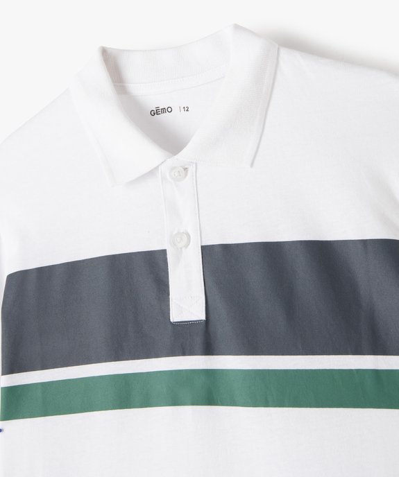 Polo garçon à manches courtes avec rayures sur le buste vue2 - GEMO (JUNIOR) - GEMO