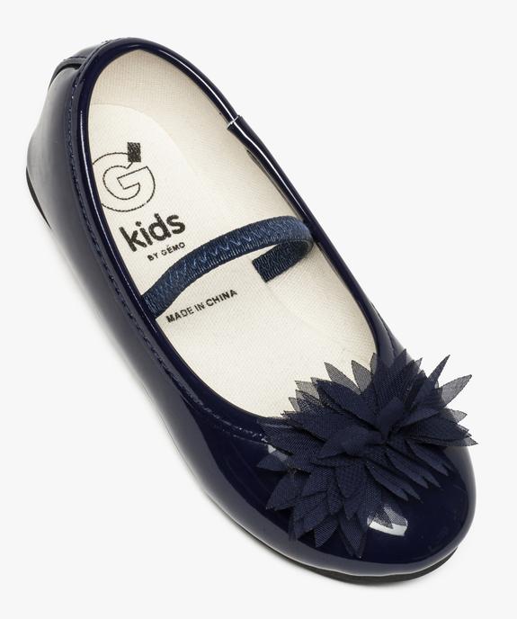 Ballerines fille en matière vernie avec fleur sur le dessus vue5 - GEMO (ENFANT) - GEMO