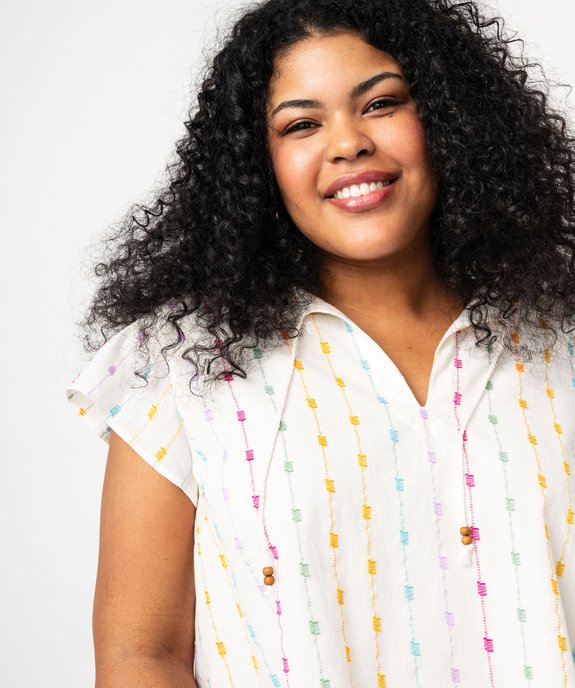 Blouse grande taille à manches courtes en voile brodé femme vue5 - GEMO (G TAILLE) - GEMO