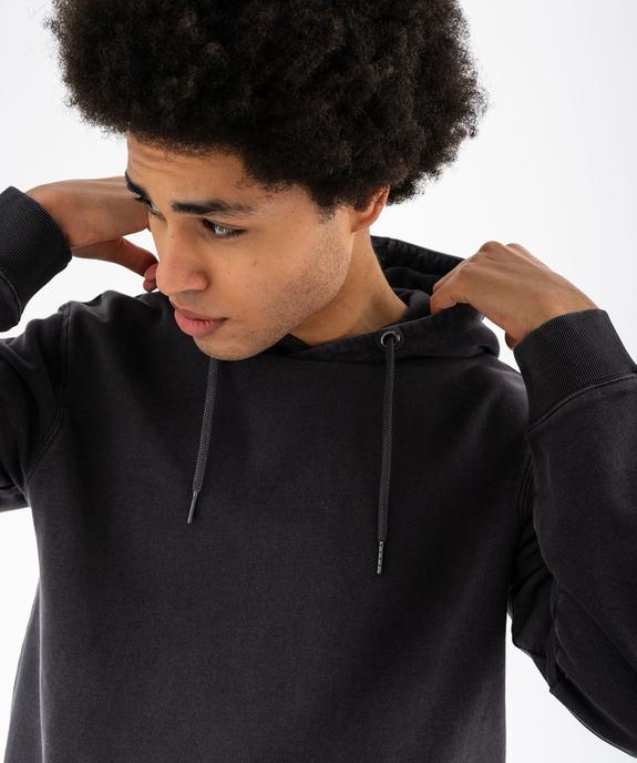 Sweat à capuche coloris délavé intérieur bouclette homme vue4 - GEMO (HOMME) - GEMO