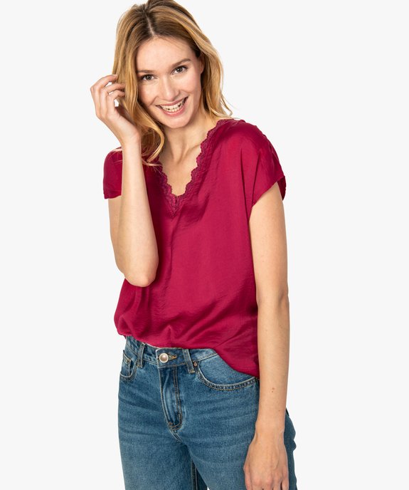 Blouse femme en satin à col V en dentelle vue1 - GEMO(FEMME PAP) - GEMO