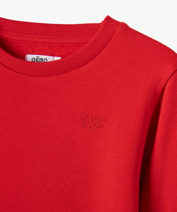Sweat uni avec broderie poitrine garçon vue2 - GEMO (ENFANT) - GEMO