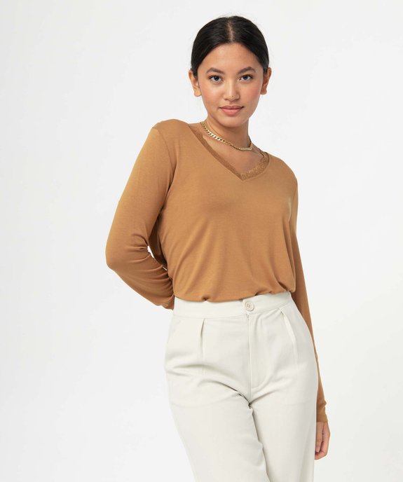 Tee-shirt femme à manches longues et col V en dentelle vue1 - GEMO 4G FEMME - GEMO