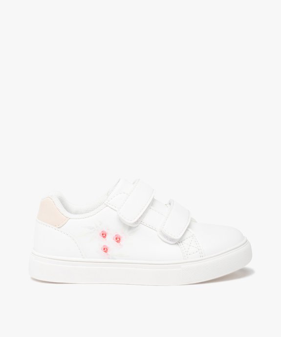 Baskets fille à scratch avec motif fleurs sur le côté vue1 - GEMO (ENFANT) - GEMO