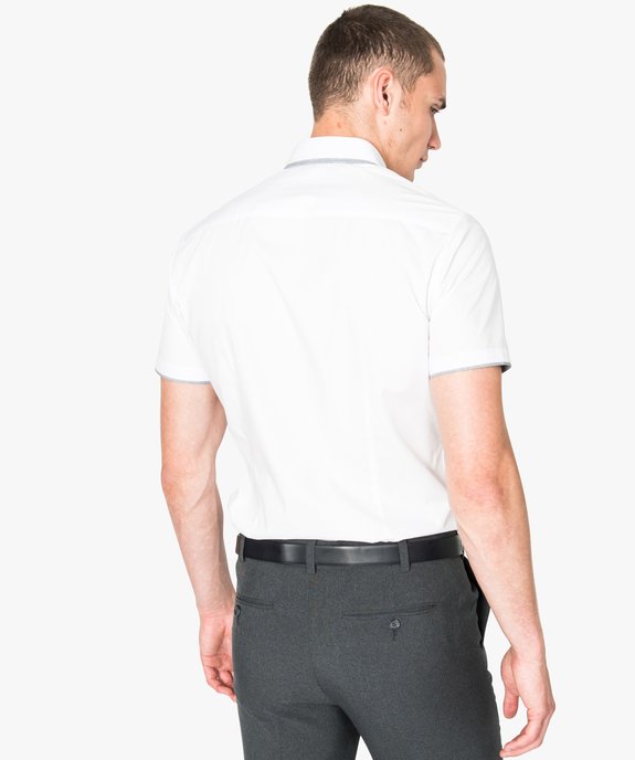 Chemise à manches courtes à liserés gris contrastants vue3 - GEMO (HOMME) - GEMO